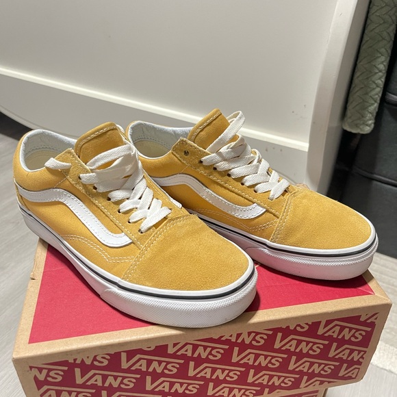 Old Skool Vans 💛 - Picture 3 of 5